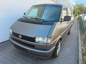 Volkswagen T4 Caravelle 2.5