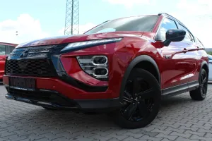 Mitsubishi Eclipse Cross 2.4 Plus Select Black 4WD ACC LED