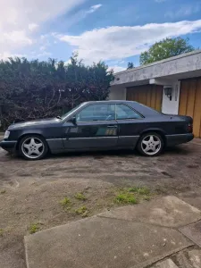 Mercedes-Benz 300 CE Coupé/LPG /Klima / Sc...