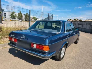 Mercedes-Benz Mercedes 230 w123 mit TÜV kein Rost Klima ...