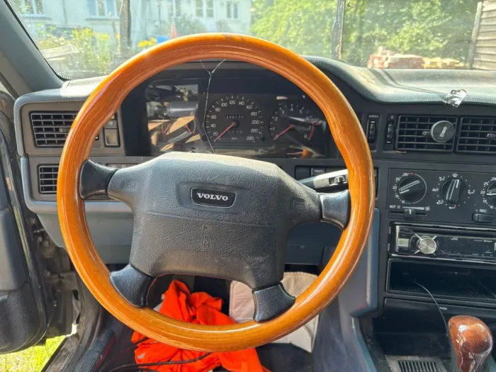 Volvo Fahrbereiter Volvo 850 mit wertvollem Ersa...