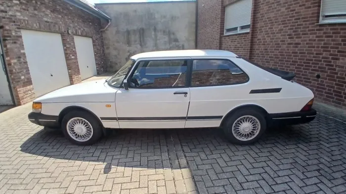 Saab Limousine 900i