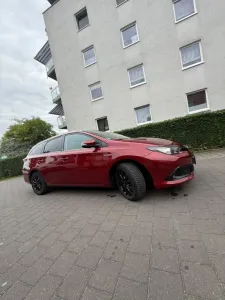 Toyota Auris Touring S. 1,2-l-T Team Deutsch. M S/S...