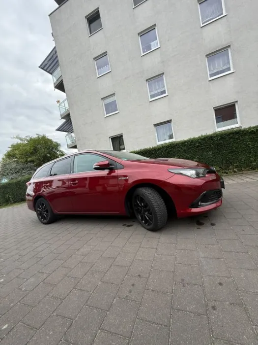 Toyota Auris Touring S. 1,2-l-T Team Deutsch. M S/S...