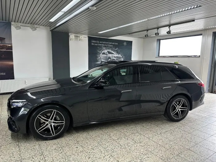 Mercedes-Benz E 200 T AMG + NIGHT NAV/LED/AHK/DISTR/TW/SHZ/PTS