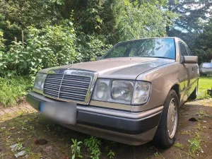 Mercedes-Benz W124 200E Automatik H-Kennze...
