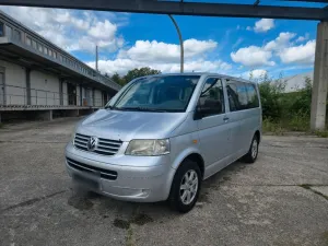 Volkswagen VW T5 Transporter Shuttle 1.9TDI