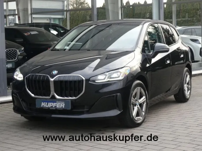 BMW 223 Active Tourer d xDrive ACC°AHK°Parkass+Rfcam