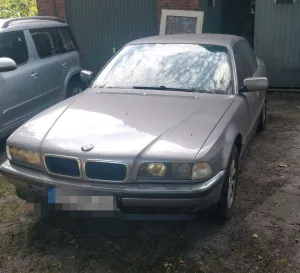 BMW E38 730i Manuell - TÜV bis Mai 2028