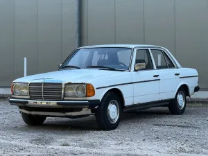 Mercedes-Benz 200D 4 Gang Schaltgetriebe 60Ps
