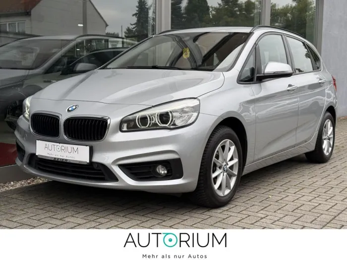 BMW 2 Active Tourer 218 i Advantage LED NAV SHZG AHK