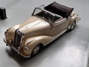 Mercedes-Benz 220 Cabriolet A