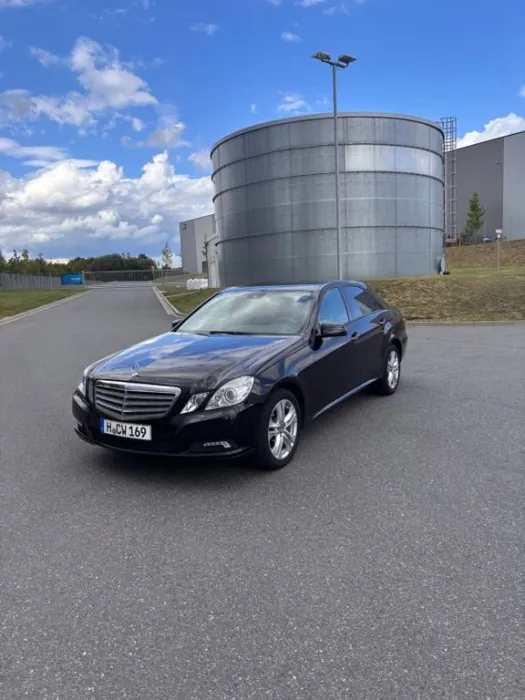 Mercedes-Benz E 250 Steuerkette NEU - TÜV 07/2028 - Rückfahrka