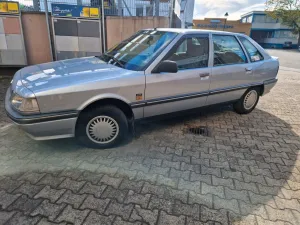 Renault R21
