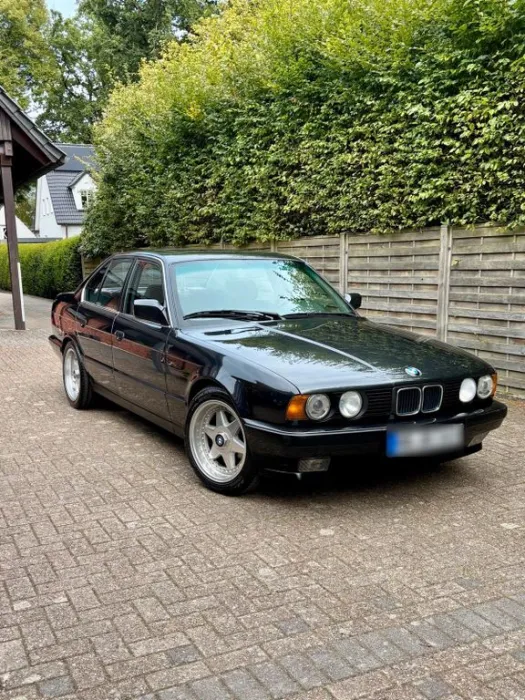BMW E34 525i