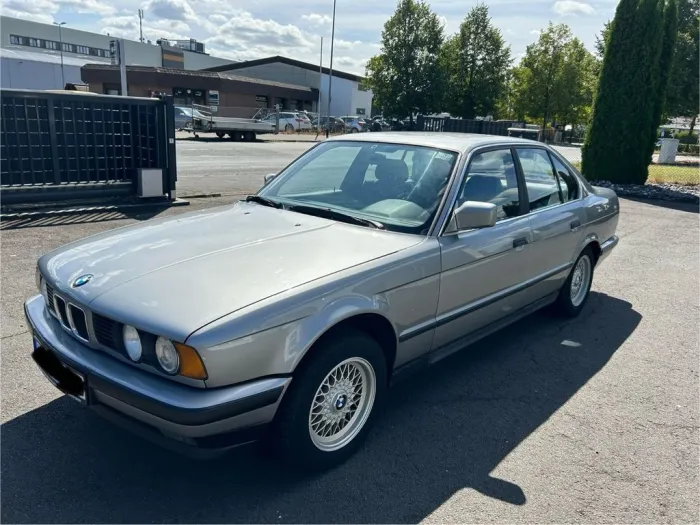 BMW 1988 BMW 525I E34 LIMOUSINE - LIEBHABERFAH...