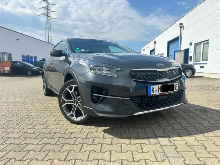 Kia XCeed 1.6 GDI PHEV Platinum  Pano AHK 1 Hand