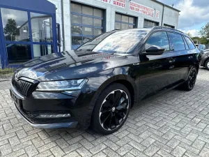 Skoda Superb Sportline1.4 TSI Hybrid*STANDHEIZUNG*PANO