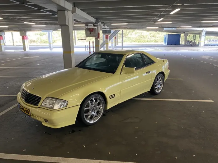 Mercedes-Benz SL 320