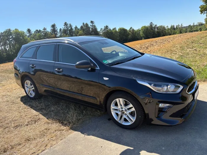 Kia cee'd Sportswagon 1.4 T-GDI DCT Vision Sport...