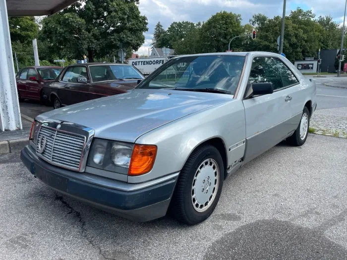 Mercedes-Benz Mercedes CE 300 * AUTOMATIK*KLIMA * SCHIEB...