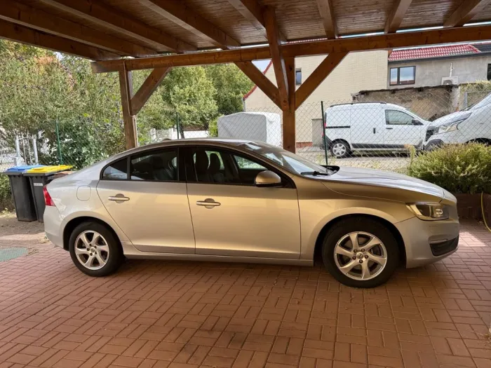 Volvo S60 T3 Powershift Kinetic