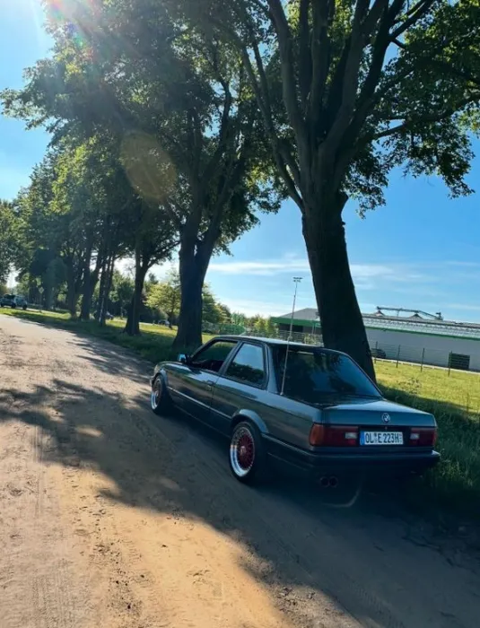 BMW Oldscool BMW E30 316i H-Kennzeichen