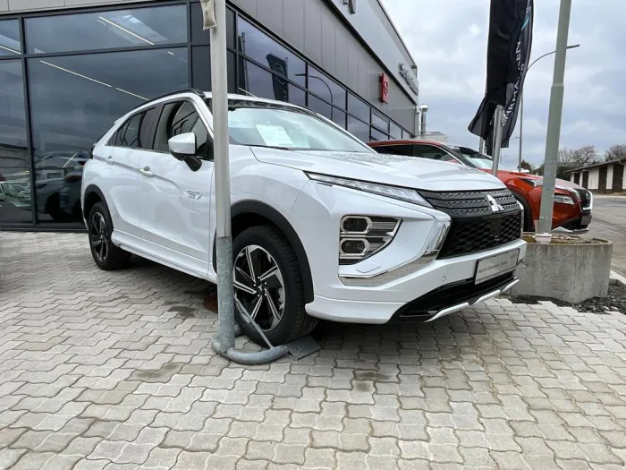 Mitsubishi Eclipse Cross Plus Select Hybrid 4WD Standheizun