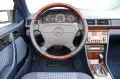 Mercedes-Benz E 320