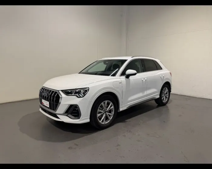 Audi AUDI Q3 45 TFSIe PHEV S-TRONIC S LINE EDITION