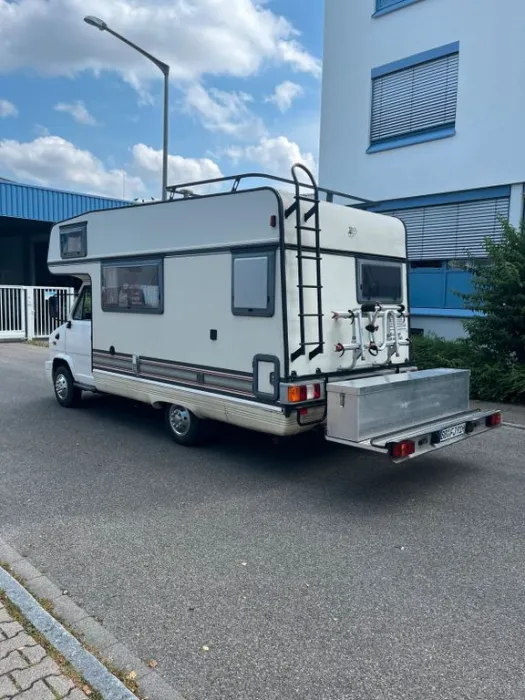 Peugeot j5 Wohnmobil Camper motorradstände...