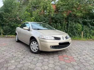 Renault Megane CC 1.6 TÜVNeu/VieleTeileErn...