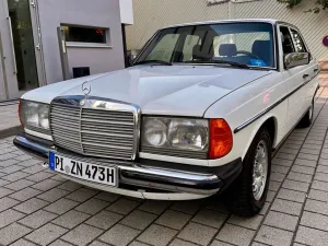 Mercedes-Benz Mercedes 300 D W123 Klima Temp AHK el.FH C...