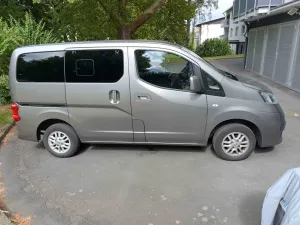 Nissan NV200 Tekna Evalia Vollausstattung 7 Sitzer