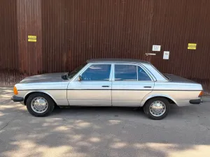 Mercedes-Benz Mercedes W123 200 D H-Kennzeichen