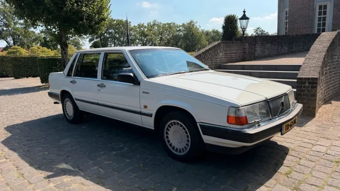 Volvo 760 2.8 V6 Automatik, Klima, 1988, O...