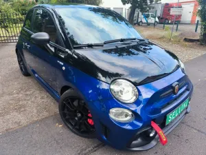 Abarth 595 Competizione-Beats-Xenon-Sabelt