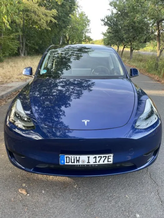 Tesla Model Y Long Range AHK RWD 34.000 km