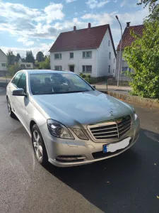 Mercedes-Benz E 250 CGI BlueEFFICIENCY Standard