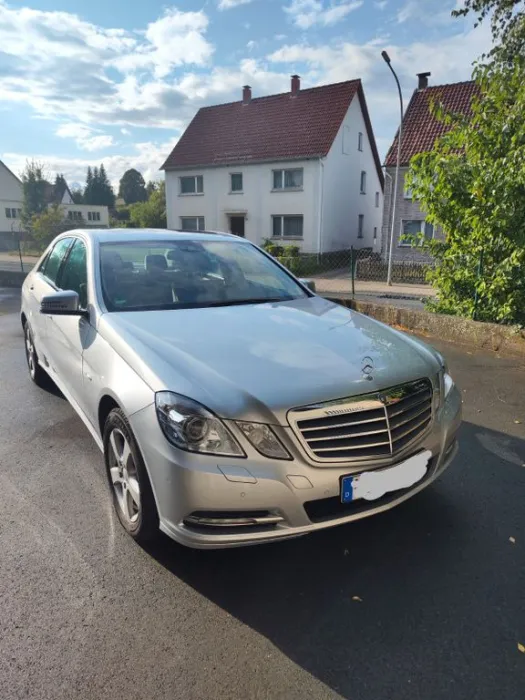 Mercedes-Benz E 250 CGI BlueEFFICIENCY Standard