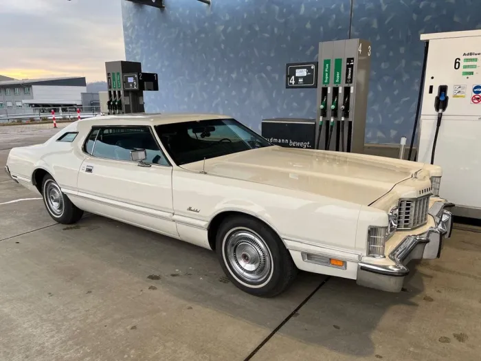 Ford Thunderbird 1973 V8 7.0L