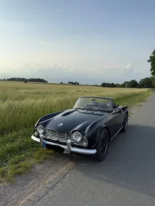 Triumph TR4