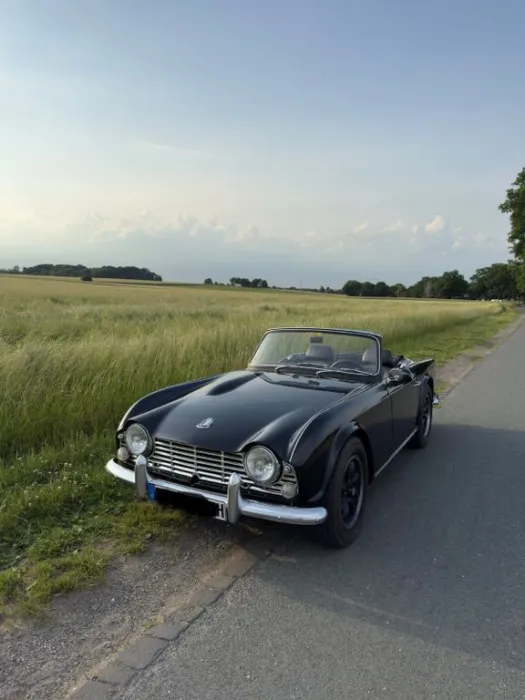 Triumph TR4