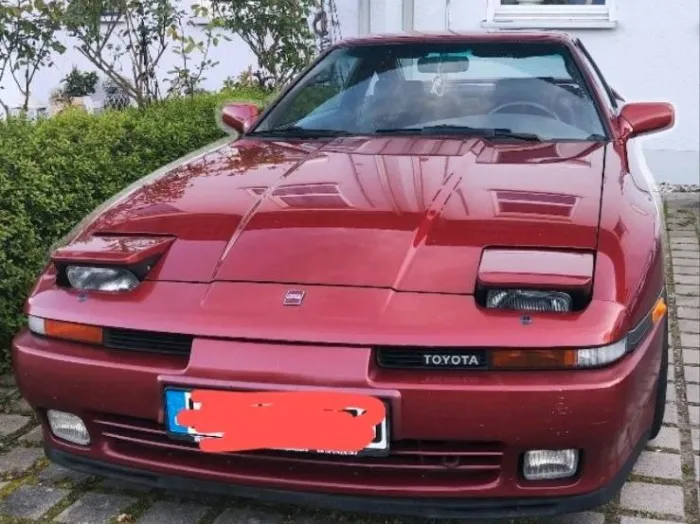 Toyota Supra MK3 inkl. vieler Ersatzteile