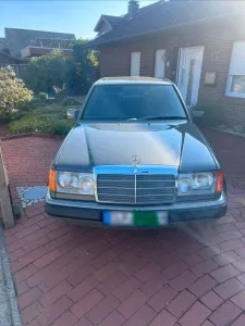 Mercedes-Benz Mercedes 230e W124