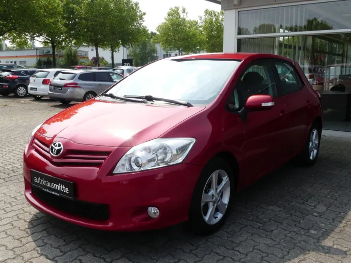 Toyota Auris Travel Klimaautomatik Navi Kamera