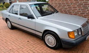 Mercedes-Benz Mercedes Benz E 230 *H-Zulassung*