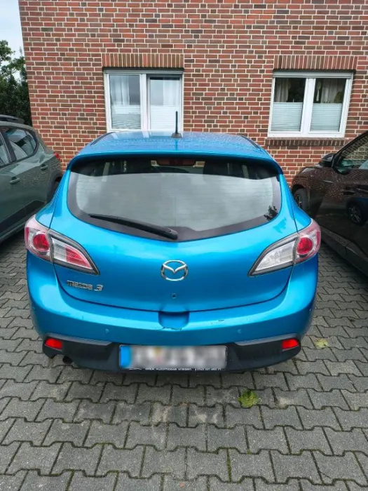 Mazda 3 TÜV bis 2027