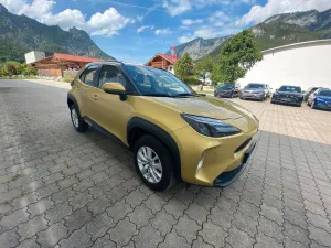 Toyota Yaris Cross 1.5 Hybrid AWD-i,SHZ,R-Cam,App-Co...