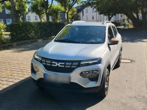 Dacia Spring Extreme 1. Hand, beste Aussta...